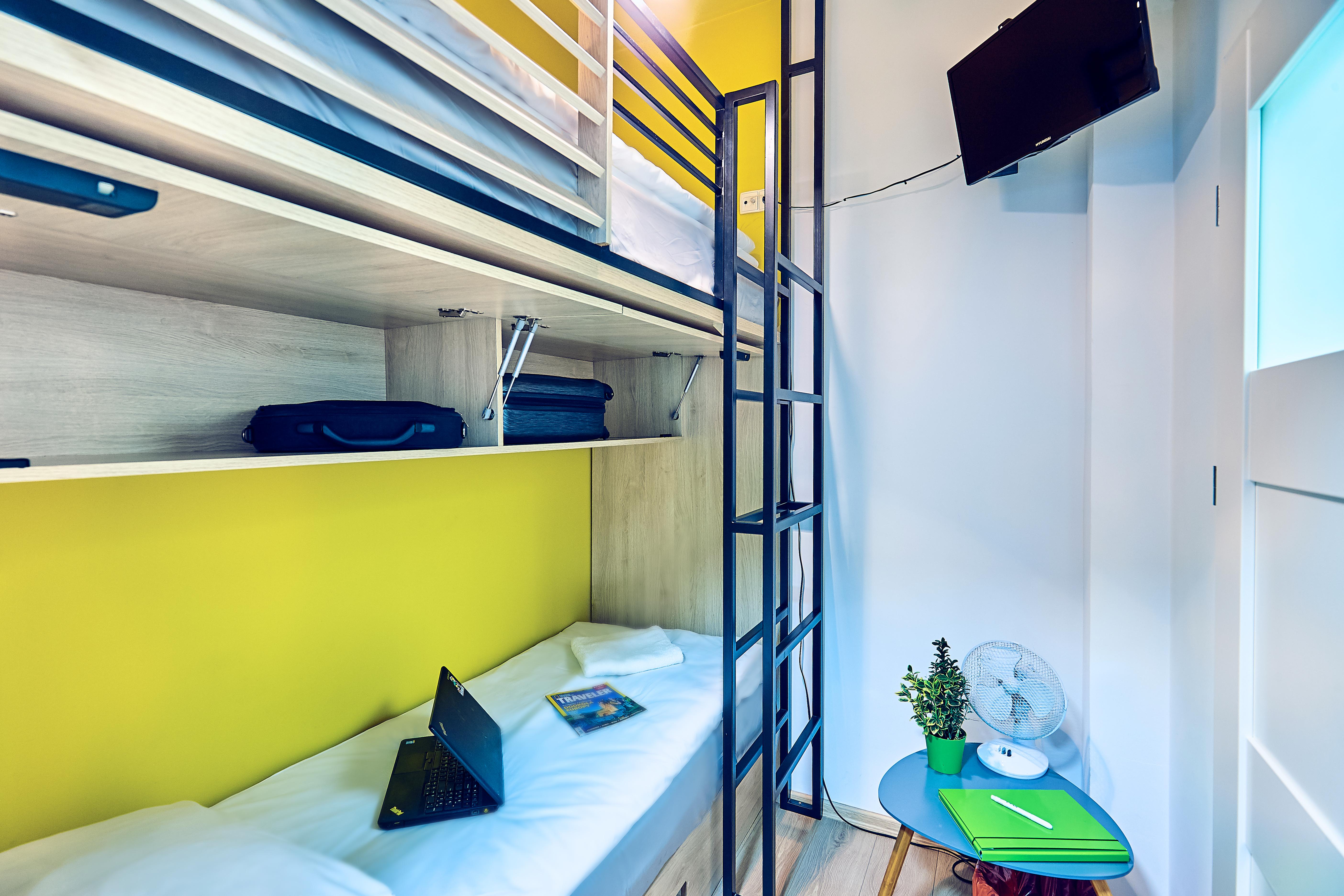 Draggo House Hostel Krakow Bagian luar foto